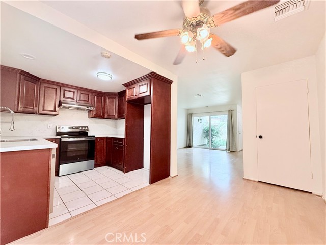 914 Fairview Avenue, Arcadia CA: https://media.crmls.org/medias/12ea5517-8113-4a7a-971c-c87cfb41b241.jpg