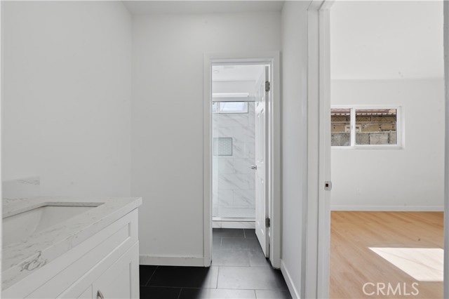 Detail Gallery Image 12 of 14 For 8659 Chestnut, South Gate,  CA 90280 - 2 Beds | 1 Baths