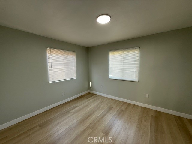 https://media.crmls.org/medias/12eae546-76b1-434c-88d6-96b9b5b1a248.jpg?preset=X-Large