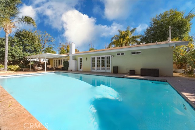 6045 Sausalito Avenue, Woodland Hills CA: https://media.crmls.org/medias/12eb6469-df86-47f8-9e7c-6a0bd9b2dd07.jpg