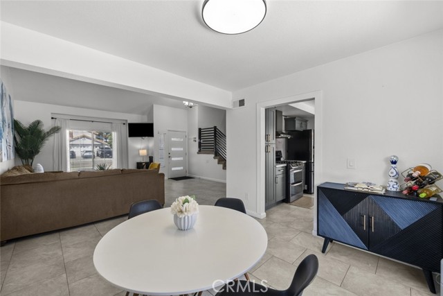 37310 Newbury Place, Palmdale CA: https://media.crmls.org/medias/12ec7eb2-3e16-4b2e-8639-5fd514ac0491.jpg