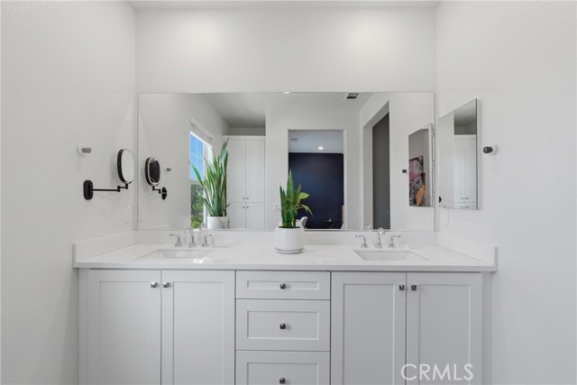 22864 Acoustic, Saugus CA: https://media.crmls.org/medias/12ece67d-a109-4b1b-af6e-92b0335965c4.jpg