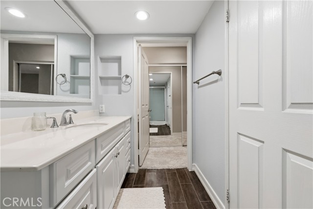 4501 Cedros Avenue, 330 photo 22