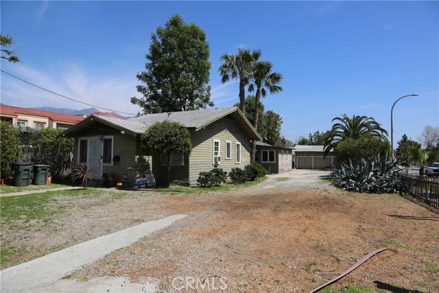 Detail Gallery Image 4 of 8 For 398 N Holliston Ave, Pasadena,  CA 91106 - 3 Beds | 2 Baths