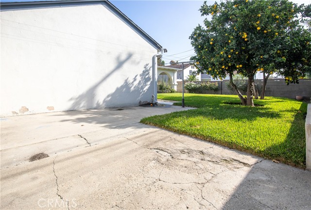 Detail Gallery Image 6 of 36 For 6105 Willowcrest, North Hollywood,  CA 91606 - 3 Beds | 2 Baths