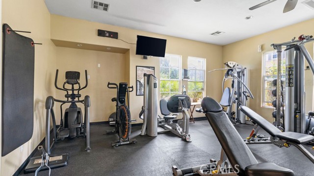 Detail Gallery Image 32 of 35 For 1888 Caminito Treviana, Chula Vista,  CA 91913 - 2 Beds | 2/1 Baths