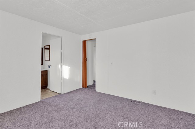Detail Gallery Image 22 of 27 For 16473 Green Tree Bld, Victorville,  CA 92395 - 2 Beds | 2 Baths