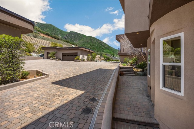 Image 61 of 74 For 10320 Snowdrop Road