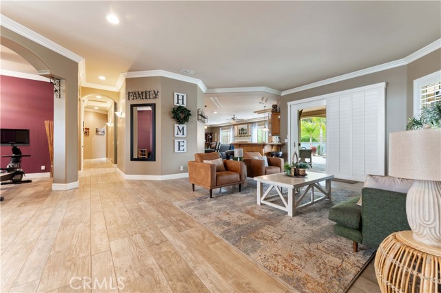 Detail Gallery Image 18 of 73 For 16905 Silver Star Ct, Riverside,  CA 92506 - 4 Beds | 4 Baths