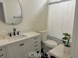 https://media.crmls.org/medias/12efad9f-2ba8-4295-a1a5-954a8968fc5b.jpg?preset=X-Large