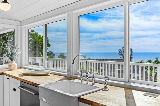 Detail Gallery Image 18 of 39 For 509 Diamond, Laguna Beach,  CA 92651 - 5 Beds | 4 Baths