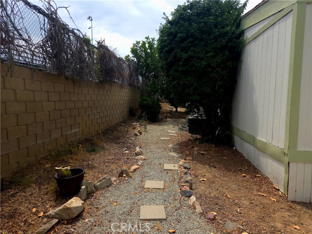 Detail Gallery Image 25 of 41 For 1550 Rimpau Ave #20,  Corona,  CA 92881 - 3 Beds | 2 Baths