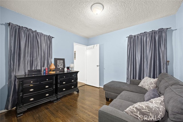 Detail Gallery Image 17 of 30 For 1501 S Chester Ave, Compton,  CA 90221 - 3 Beds | 2 Baths