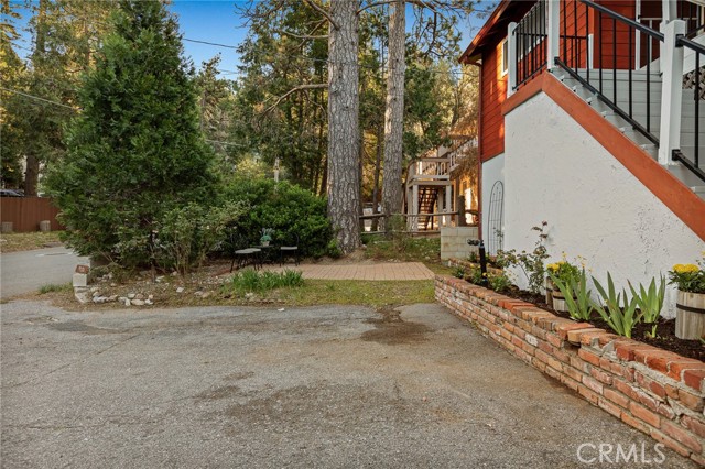 Detail Gallery Image 4 of 48 For 720 Rocky, Crestline,  CA 92325 - 3 Beds | 2 Baths