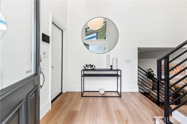 9 Jasmine Creek Dr, Corona del Mar CA: https://media.crmls.org/medias/12f1be32-7f49-4eef-9668-a398143978e9.jpg