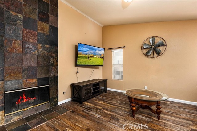 Detail Gallery Image 6 of 25 For 31903 Crecy Dr, Winchester,  CA 92596 - 4 Beds | 2 Baths