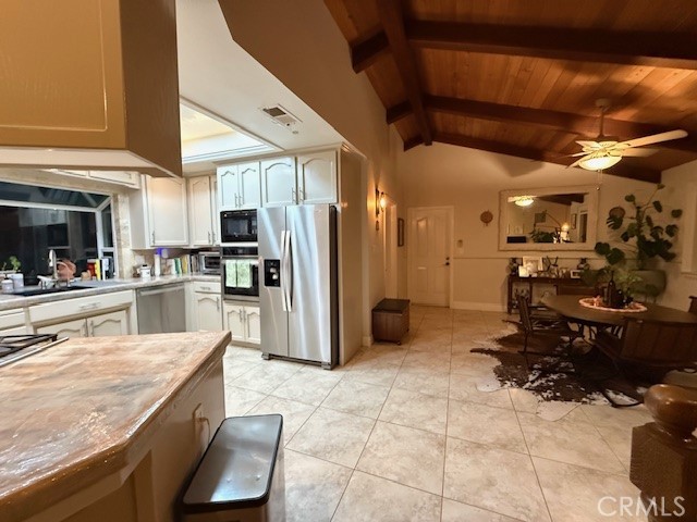 Detail Gallery Image 9 of 19 For 2431 Royal Ct, Paso Robles,  CA 93446 - 4 Beds | 3 Baths