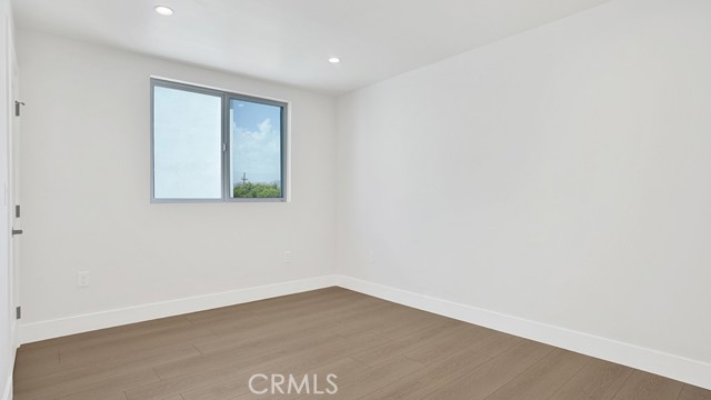 Detail Gallery Image 29 of 39 For 1215 N. Kingsley Dr #1215 1/2,  Los Angeles,  CA 90029 - 4 Beds | 4/1 Baths