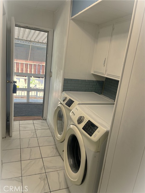 9391 California Avenue, Riverside CA: https://media.crmls.org/medias/12f30311-dbb9-478f-ac1e-8438b068d05b.jpg