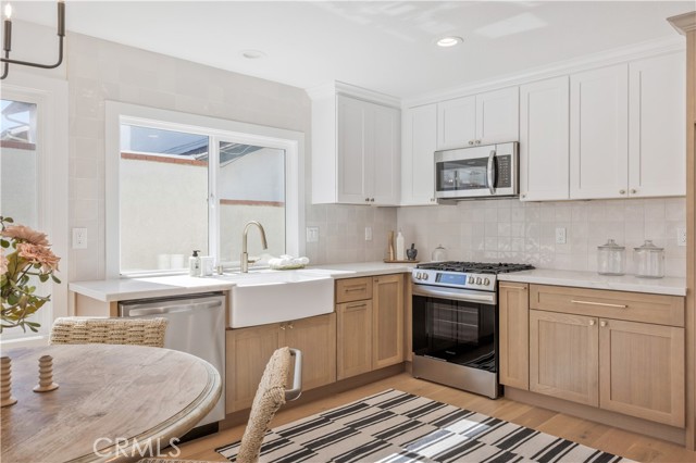 24166 Fortune Drive, Lake Forest CA: https://media.crmls.org/medias/12f36d2e-0090-42de-8fe5-dd9f5b71a2bb.jpg