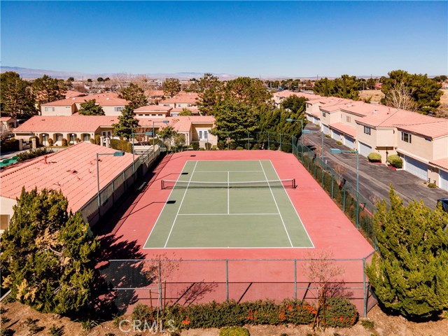 Detail Gallery Image 34 of 39 For 43473 30th St #4,  Lancaster,  CA 93536 - 3 Beds | 2/1 Baths