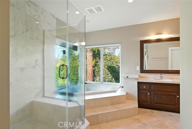 2538 Cameron Avenue, Covina CA: https://media.crmls.org/medias/12f3f032-974a-486a-b319-c22480d1e873.jpg