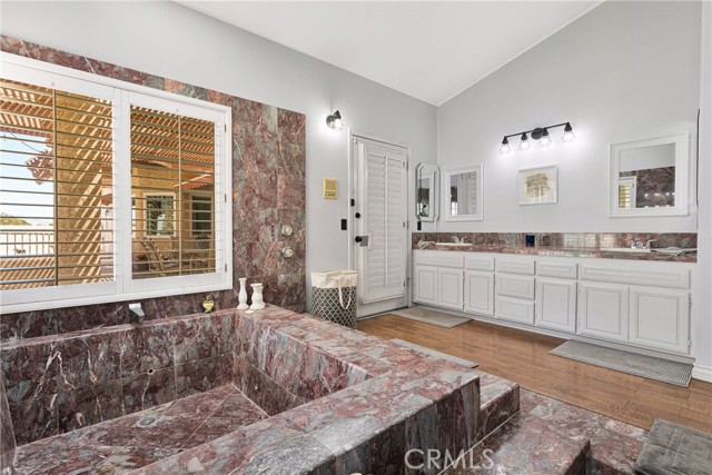 Detail Gallery Image 27 of 62 For 12546 Autumn Leaves Ave, Victorville,  CA 92395 - 5 Beds | 3/1 Baths