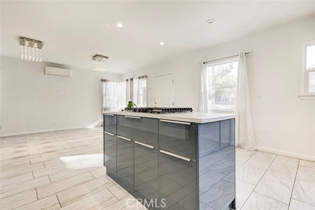 Detail Gallery Image 14 of 44 For 10535 Nassau, Sunland,  CA 91040 - 2 Beds | 2 Baths