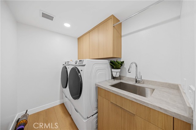 21721 Rushford Drive, Lake Forest CA: https://media.crmls.org/medias/12f4d035-8a5b-42d0-afcb-a05f185e2974.jpg