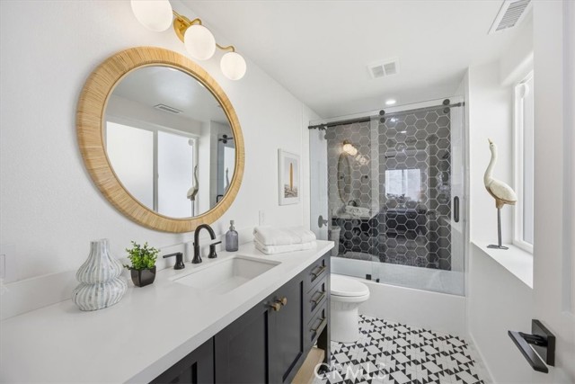 608 Palm Drive, Hermosa Beach, California 90254, 2 Bedrooms Bedrooms, ,2 BathroomsBathrooms,Residential,For Sale,Palm,SB26088243