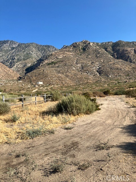 51967 Hattie Avenue, Cabazon CA: https://media.crmls.org/medias/12f58e86-0fe6-47ac-86f8-527ec01b4b0b.jpg