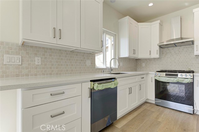 Detail Gallery Image 23 of 36 For 3055 Sycamore Ave, La Crescenta,  CA 91214 - 6 Beds | 4 Baths