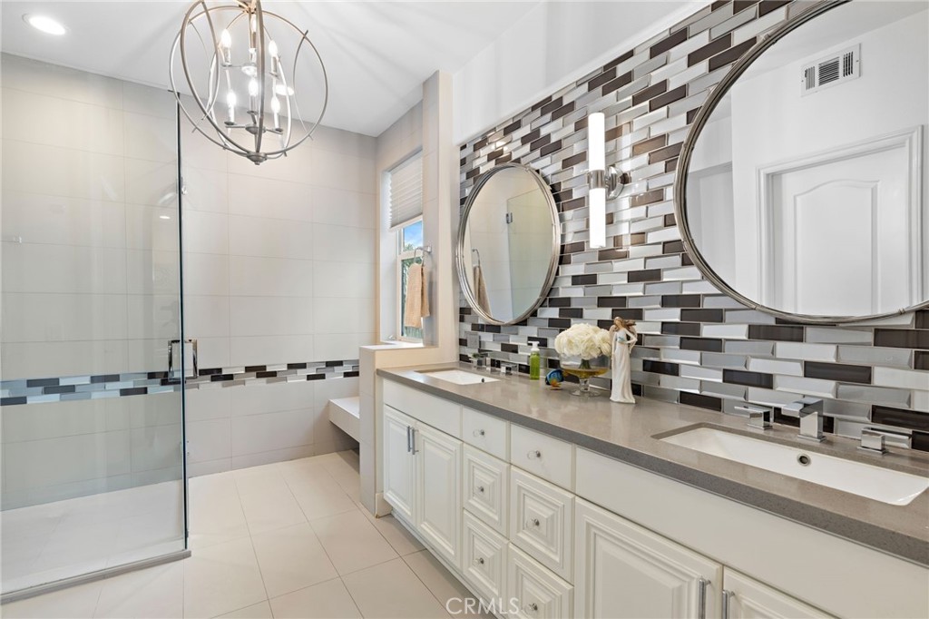 MLS #OC25022354 img 15