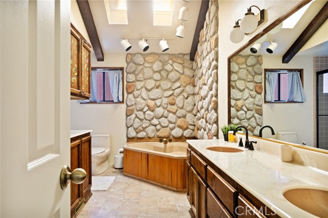 Detail Gallery Image 17 of 38 For 24356 Wabern Dr, Crestline,  CA 92325 - 3 Beds | 3 Baths