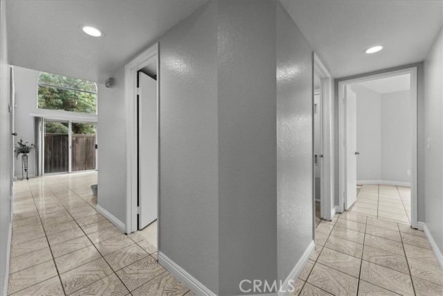 Detail Gallery Image 15 of 31 For 3410 Cedarglen Rd, Ontario,  CA 91761 - 4 Beds | 2/1 Baths