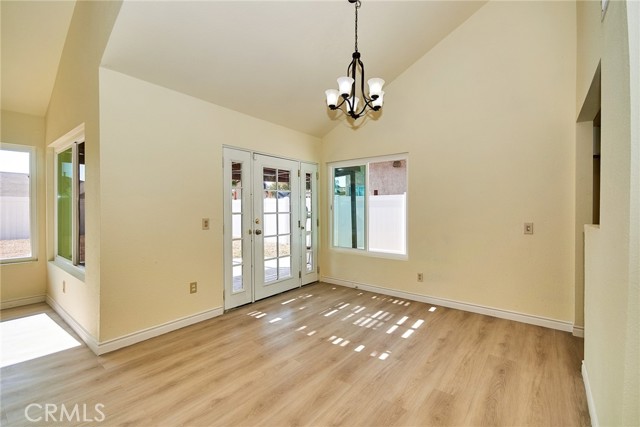 Detail Gallery Image 13 of 50 For 13855 Calada Dr, Moreno Valley,  CA 92553 - 4 Beds | 2 Baths