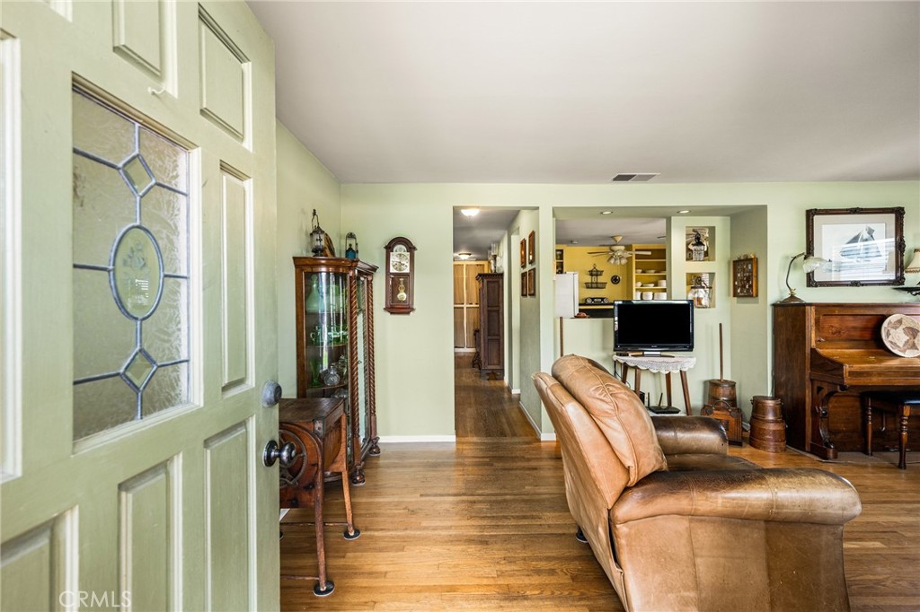 MLS #OC26116603 image #6