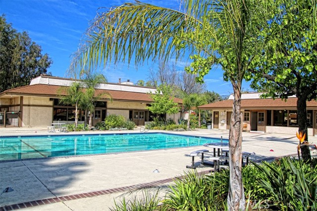 Detail Gallery Image 59 of 65 For 22218 Germain St #2,  Chatsworth,  CA 91311 - 4 Beds | 2/1 Baths