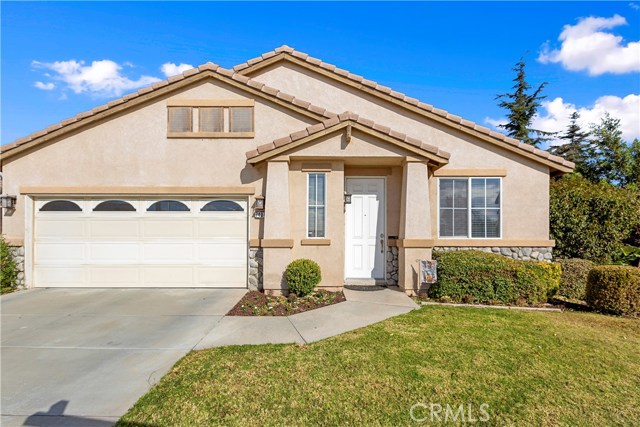 7404 Indigo Ln, Fontana, CA 92336