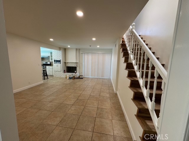 5212 Chablis Circle, Irvine CA: https://media.crmls.org/medias/12f81578-70c2-48db-8b1f-542da952eee6.jpg
