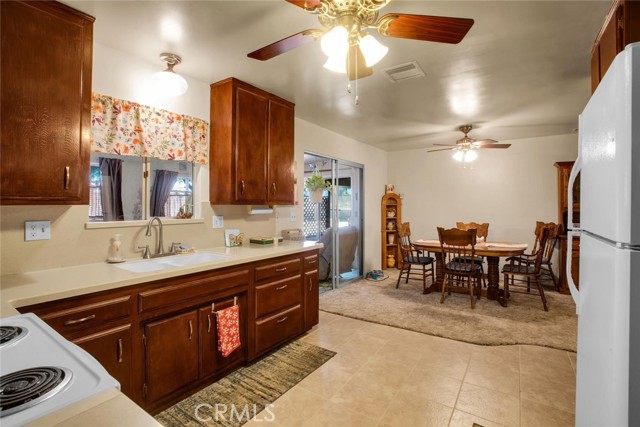 Detail Gallery Image 15 of 34 For 7453 Victoria Ave, Yucca Valley,  CA 92284 - 2 Beds | 2 Baths