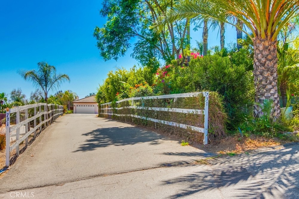 MLS #OC25182167 img 5