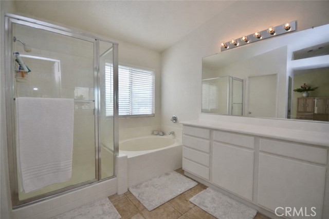 Detail Gallery Image 14 of 22 For 2725 S Buena Vista, Corona,  CA 92882 - 5 Beds | 3 Baths