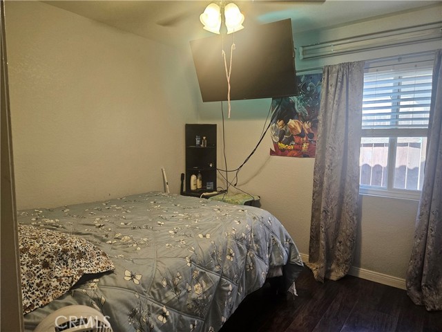 Detail Gallery Image 24 of 32 For 11322 Oakwood, Fontana,  CA 92337 - 4 Beds | 2 Baths