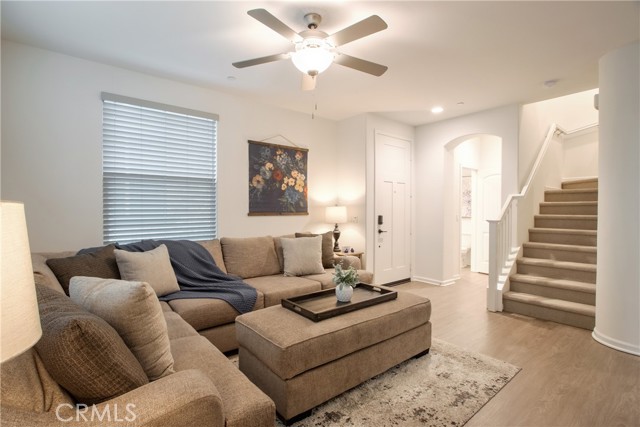 Detail Gallery Image 7 of 51 For 41985 Emelia St #301,  Murrieta,  CA 92562 - 3 Beds | 2/1 Baths