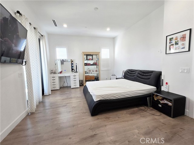 Detail Gallery Image 14 of 23 For 10457 Saint Anna Pl, Fountain Valley,  CA 92708 - 4 Beds | 4 Baths