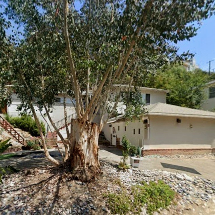 3900 Benedict Canyon Drive, Sherman Oaks, CA 91423