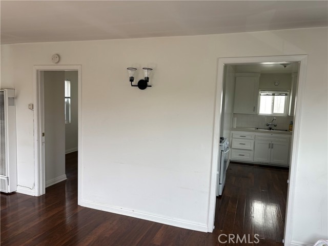 21006 Henrietta, Torrance CA: https://media.crmls.org/medias/12fa8f6b-67a7-4df7-96ff-7c7414c0f3e3.jpg