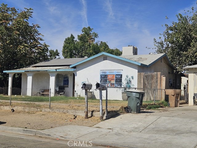 Detail Gallery Image 4 of 8 For 4402 Lexington Ave, Bakersfield,  CA 93306 - 3 Beds | 1 Baths