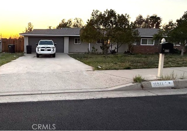 11911 Ivy Lane, Moreno Valley CA: https://media.crmls.org/medias/12fade76-d132-4d2e-82ab-45e1bcee148a.jpg